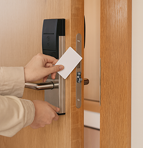 Kirkland WA commercial locksmith for office and business security